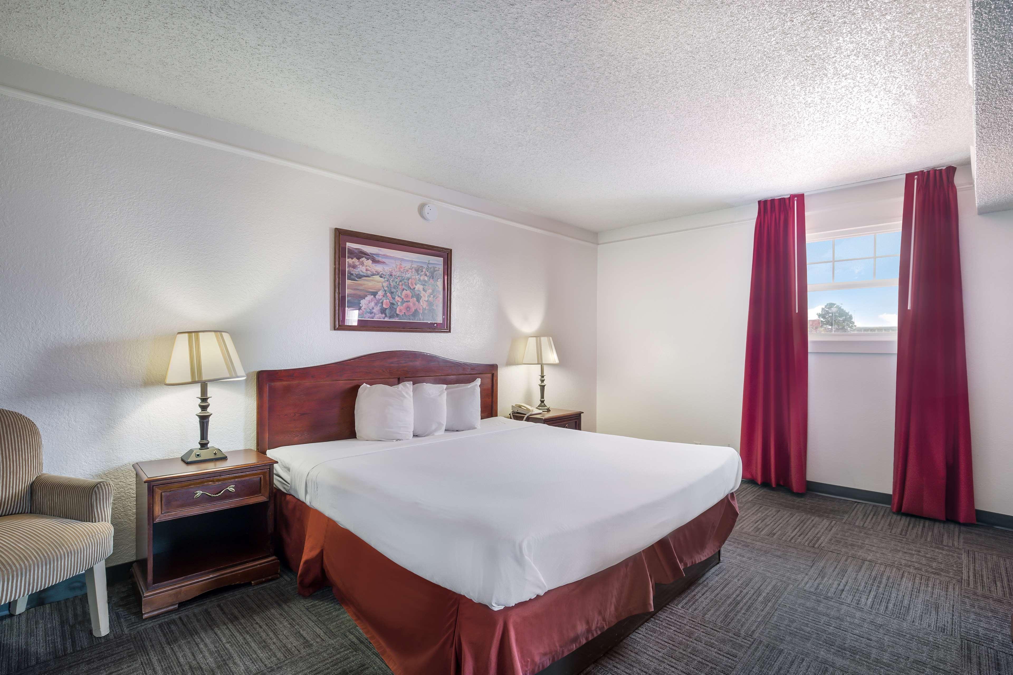 Americas Best Value Inn Denver Exterior photo