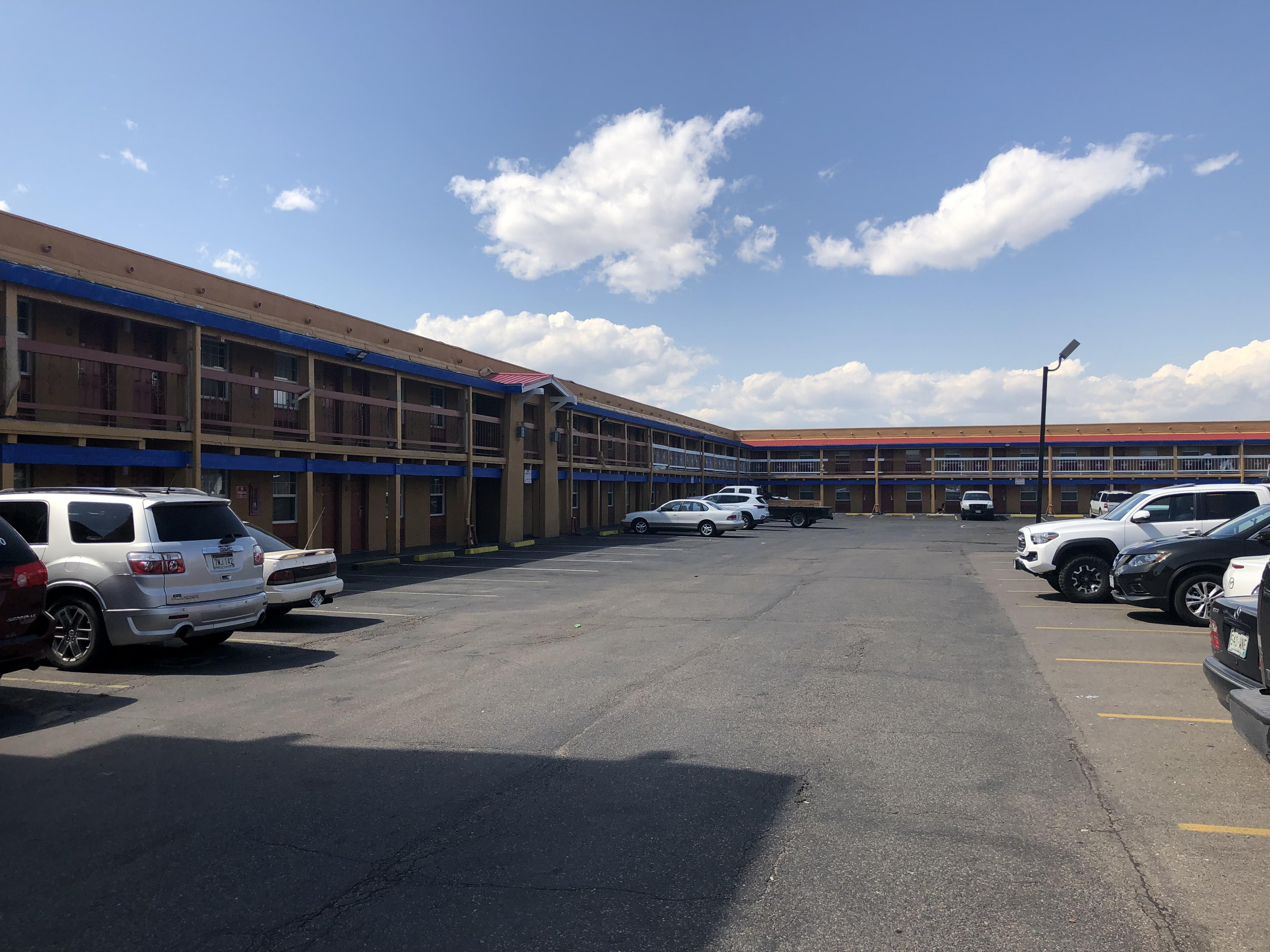 Americas Best Value Inn Denver Exterior photo