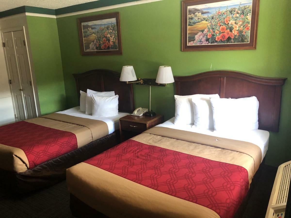 Americas Best Value Inn Denver Exterior photo